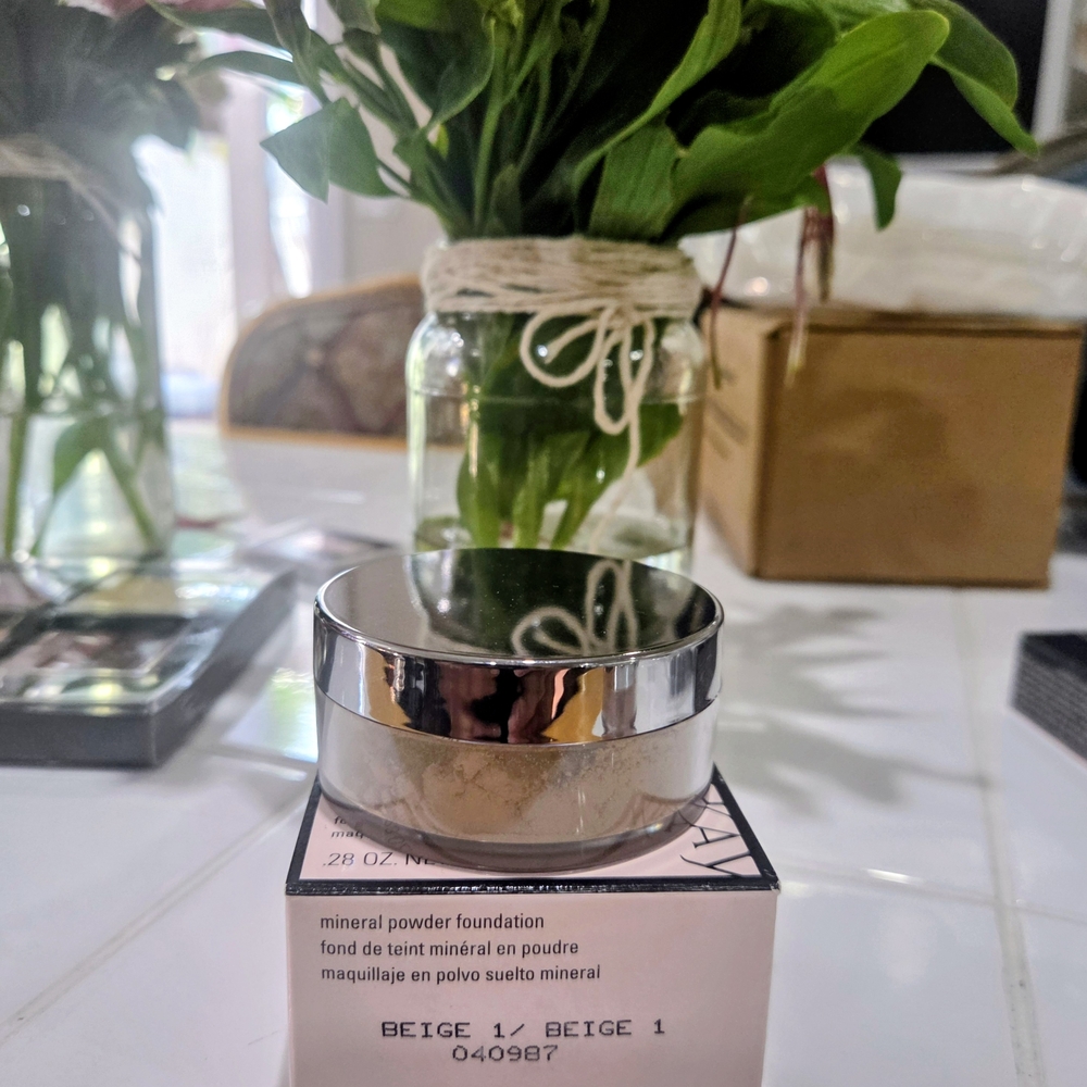 Mary Kay Beige 1 Mineral Powder Foundation DISCONTINUED